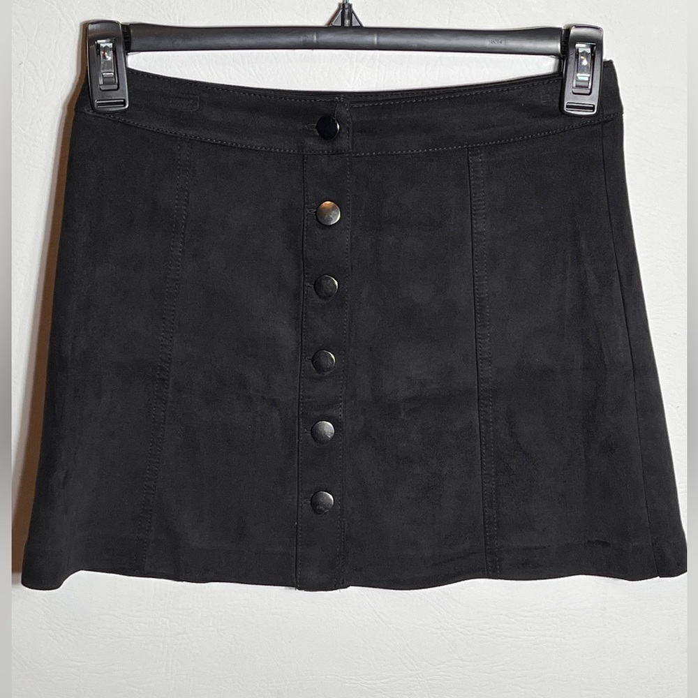 Zara Trafaluc Faux Suede Button-Front Mini Skirt | Women’s S (Black)
